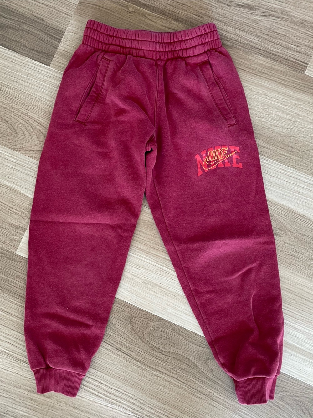 Nike Boys Logo Burgundy Fleece Jogger Pants with Pockets Drawstring Size Small